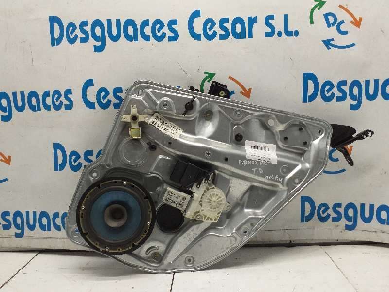 Recambio de elevalunas trasero derecho para volkswagen golf iv berlina (1j1) 25 aniversario referencia OEM IAM 1J4839730G ELECTR