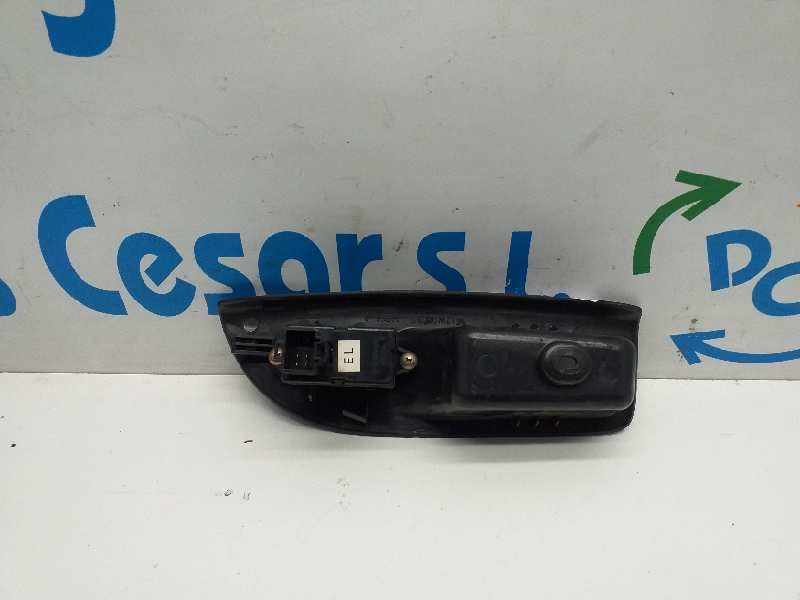 Recambio de mando elevalunas delantero derecho para daewoo nubira berlina sx (1999) referencia OEM IAM 96269358  