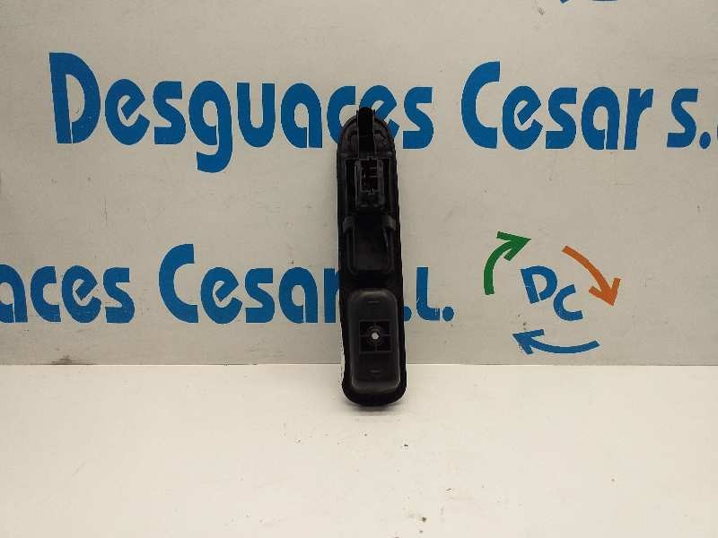 Recambio de mando elevalunas delantero derecho para peugeot 307 (s1) xr referencia OEM IAM    Recambio de mando elevalunas delantero derecho para peugeot 307 (s1) xr referencia OEM IAM