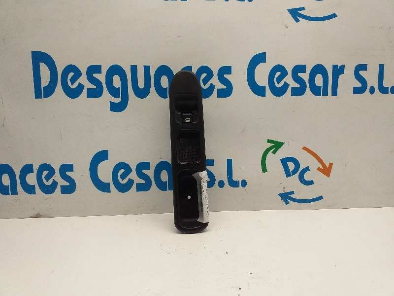 Recambio de mando elevalunas delantero derecho para peugeot 307 (s1) xr referencia OEM IAM    Recambio de mando elevalunas delantero derecho para peugeot 307 (s1) xr referencia OEM IAM