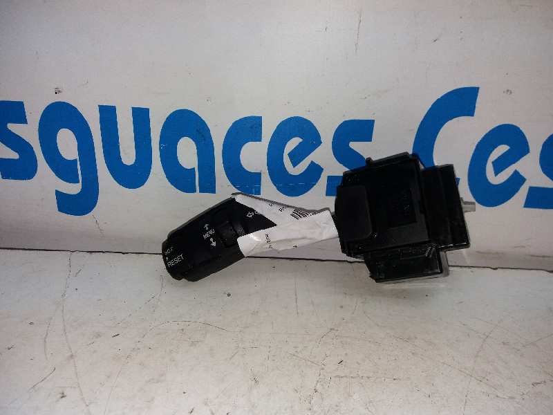 Recambio de mando intermitentes para ford focus lim. (cb4) titanium referencia OEM IAM 1362588  