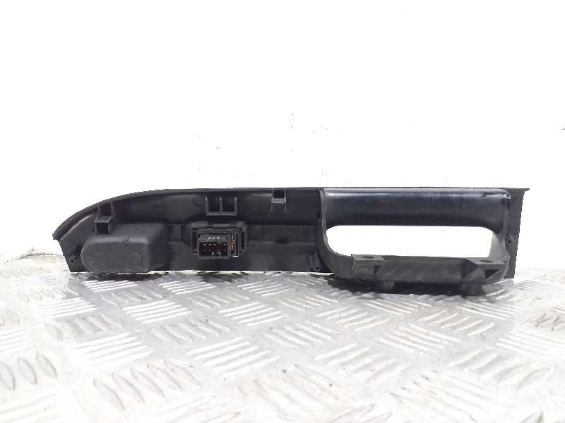 Recambio de mando elevalunas delantero derecho para kia carens 2.0 crdi ex monovolumen referencia OEM IAM 0K2FAB   Recambio de mando elevalunas delantero derecho para kia carens 2.0 crdi ex monovolumen referencia OEM IAM 0K2FAB