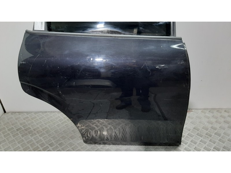 Recambio de puerta trasera derecha para seat leon (1p1) reference referencia OEM IAM 1P0833056 NEGRO 