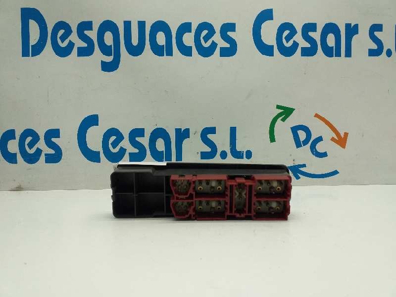 Recambio de mando elevalunas delantero izquierdo para volvo v40 familiar 1.8i referencia OEM IAM   