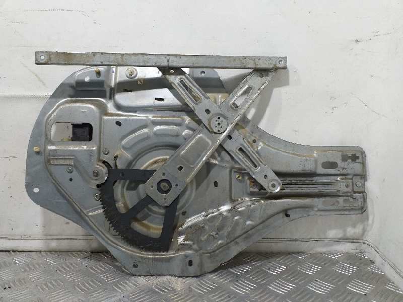 Recambio de elevalunas delantero izquierdo para hyundai tucson (jm) 2.0 crdi comfort referencia OEM IAM 824052E000 ELECTRICO 2 P