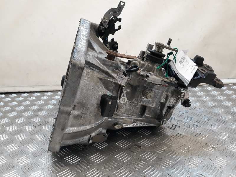 Recambio de caja cambios para toyota aygo (kgb/wnb) básico referencia OEM IAM JG614205  