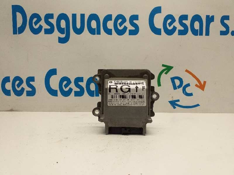Recambio de centralita airbag para chrysler voyager (rg) 2.5 crd grand voyager limited referencia OEM IAM 135215325 04748604AB 