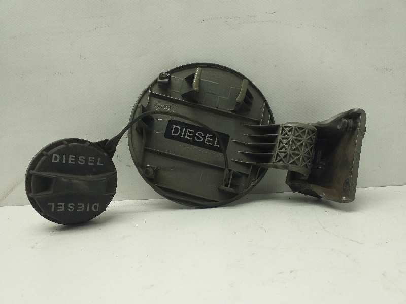 Recambio de tapa exterior combustible para kia rio 1.5 crdi active referencia OEM IAM  GRIS 