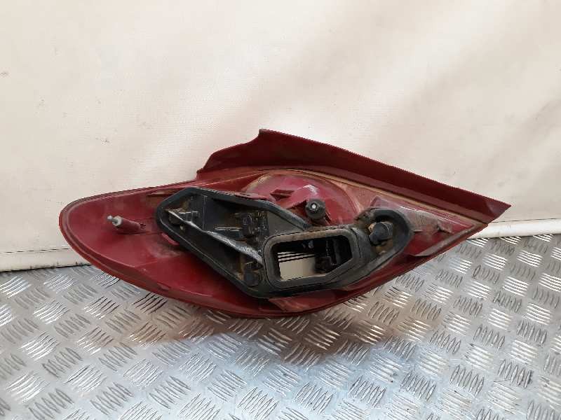 Recambio de piloto trasero derecho para peugeot 207 xs referencia OEM IAM   