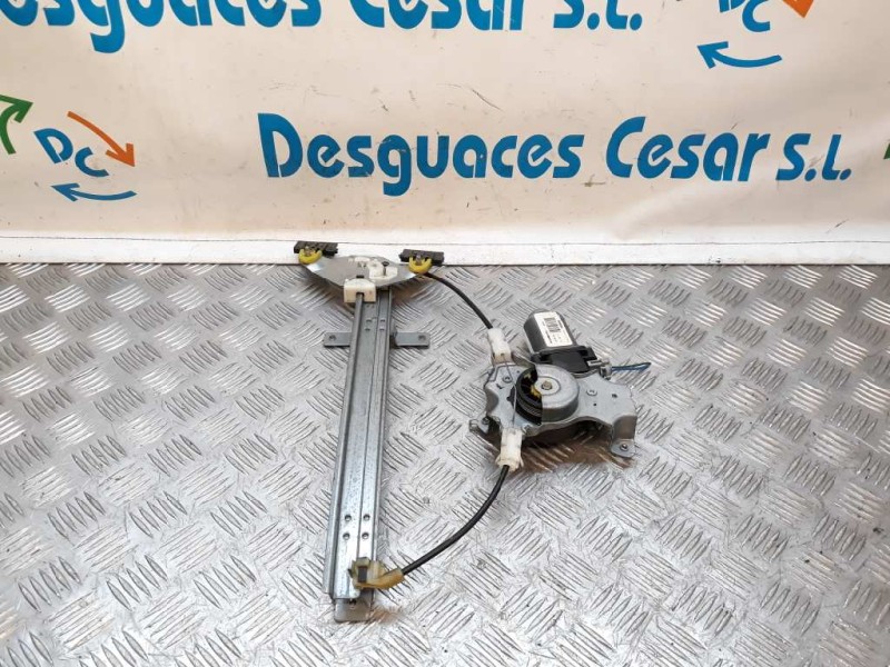 Recambio de elevalunas trasero derecho para nissan almera tino (v10m) acenta referencia OEM IAM 82700BU010  