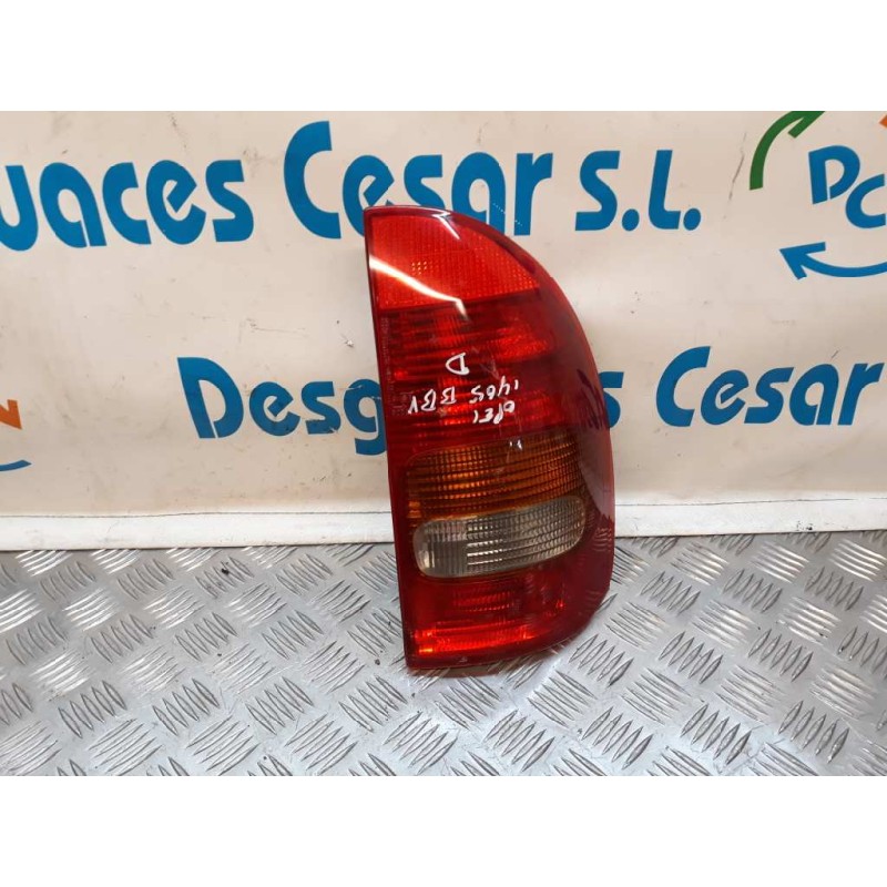 Recambio de piloto trasero derecho para opel corsa b edition 2000 referencia OEM IAM 90444811  