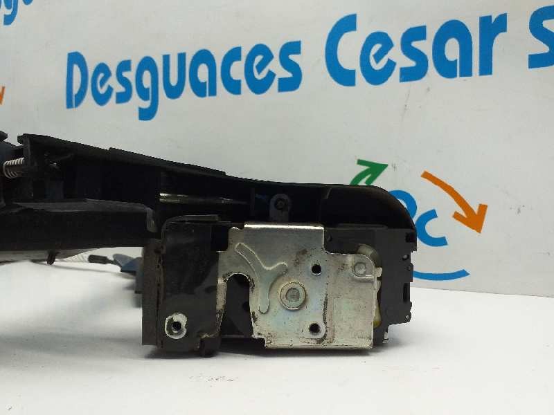 Recambio de cerradura puerta delantera derecha para ford fiesta (cbk) ambiente referencia OEM IAM 2S61A21  