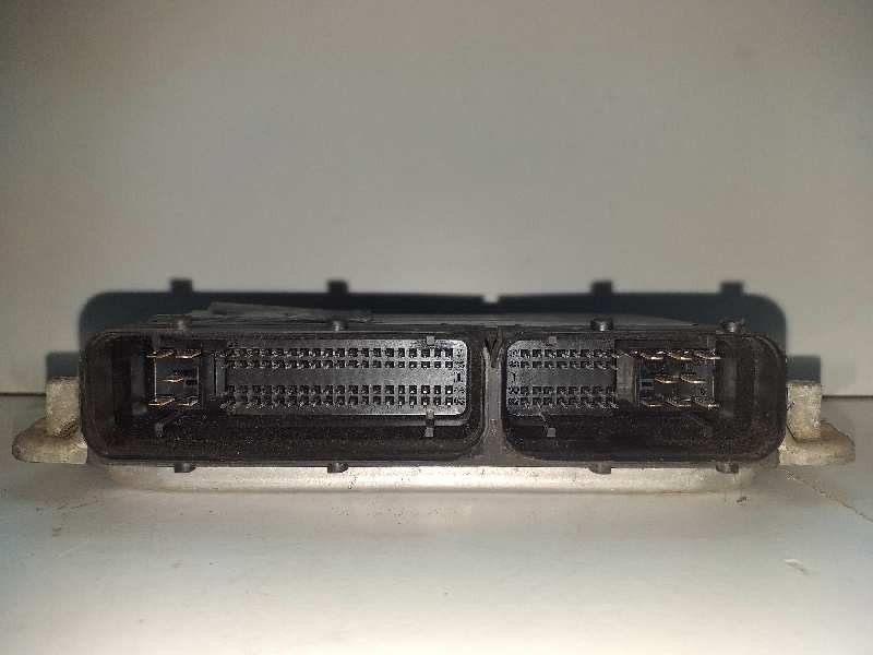 Recambio de centralita motor uce para volkswagen polo berlina (6n2) trendline referencia OEM IAM 0281010503 045906019AB 