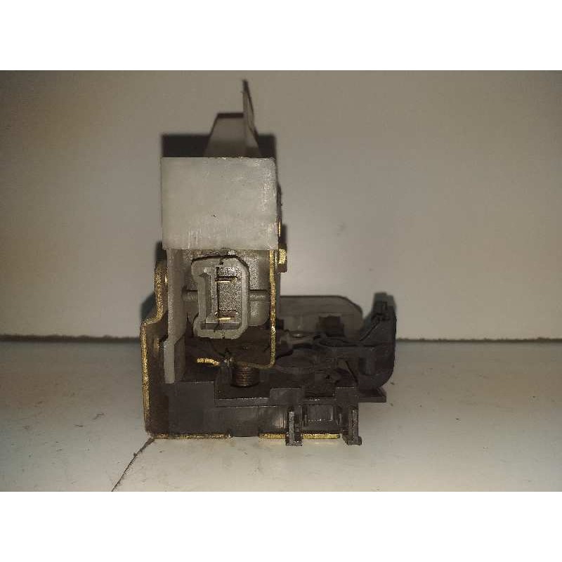 Recambio de cerradura puerta delantera izquierda para renault megane i scenic (ja0) 2.0 alize referencia OEM IAM 7701469180  