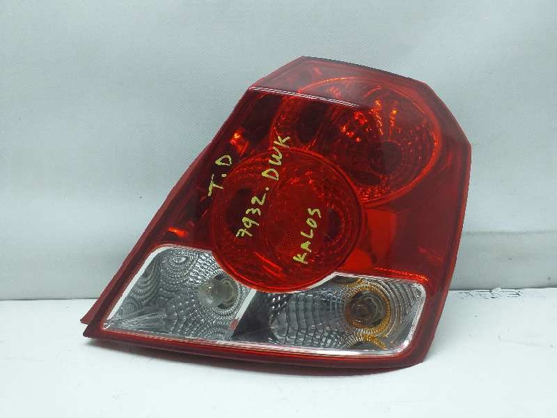 Recambio de piloto trasero derecho para chevrolet kalos 1.2 se referencia OEM IAM 96540269  