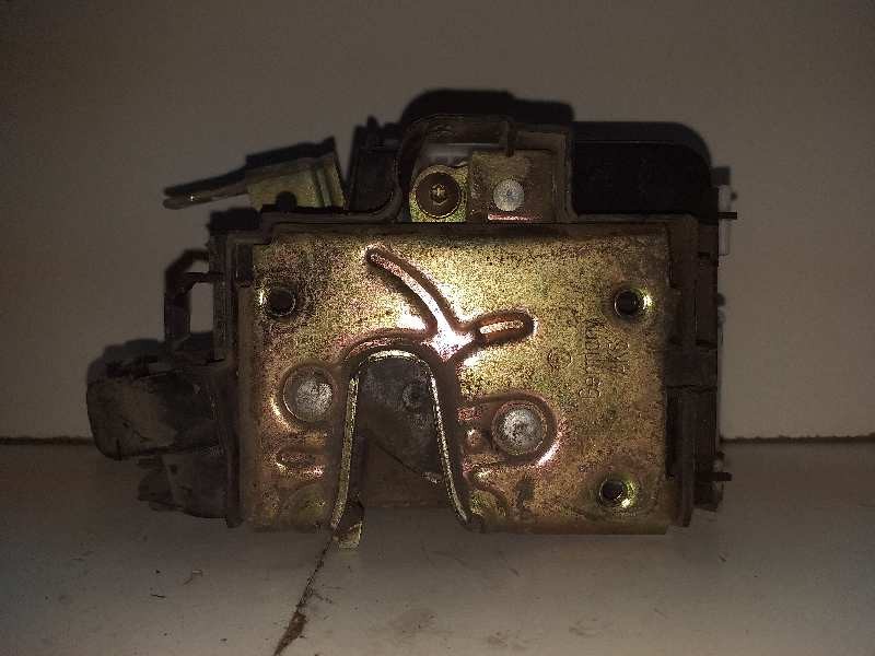 Recambio de cerradura puerta delantera derecha para volkswagen polo berlina (6n1) básico referencia OEM IAM   