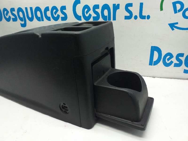 Recambio de consola central para mazda 5 berl. (cr) 2.0 active+ referencia OEM IAM   