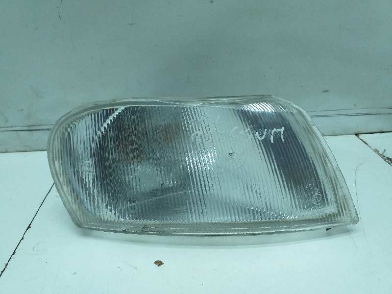 Recambio de piloto delantero derecho para opel vectra b berlina básico (1999) referencia OEM IAM   