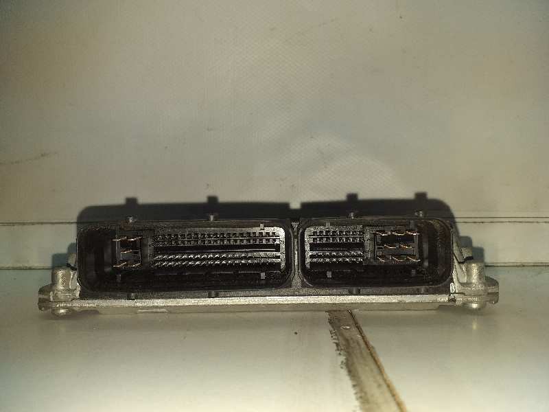 Recambio de centralita motor uce para seat ibiza (6l1) cool referencia OEM IAM 03E906033P 5WP4019607  Recambio de centralita motor uce para seat ibiza (6l1) cool referencia OEM IAM 03E906033P 5WP4019607