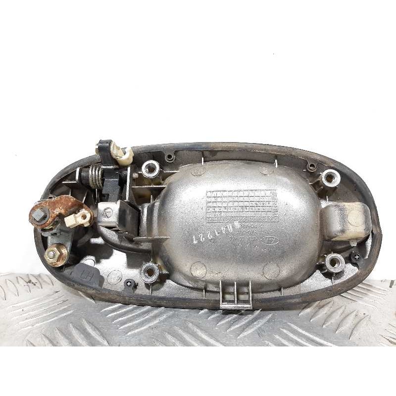 Recambio de maneta exterior delantera izquierda para kia carnival ii 2.9 crdi lx referencia OEM IAM  MARRON 