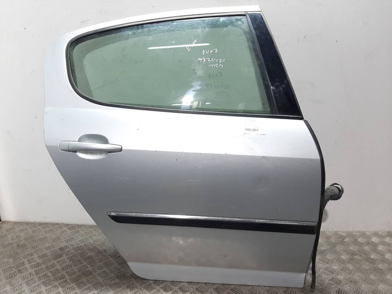 Recambio de puerta trasera derecha para peugeot 407 st confort pack referencia OEM IAM  PLATA 