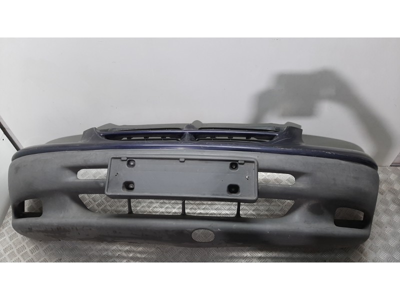 Recambio de paragolpes delantero para chrysler voyager (gs) 2.4 referencia OEM IAM  AZUL 
