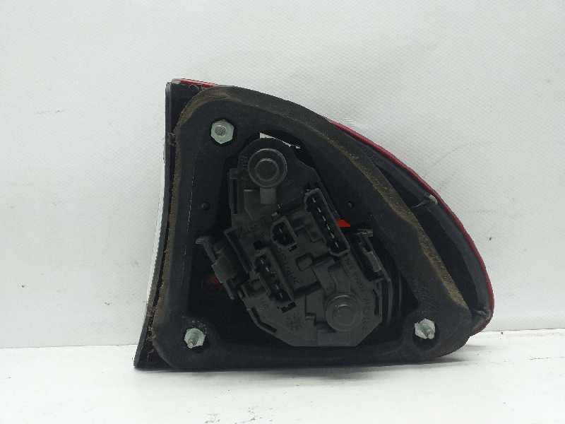 Recambio de piloto trasero izquierdo para seat leon (1m1) sport referencia OEM IAM 1M6945111  
