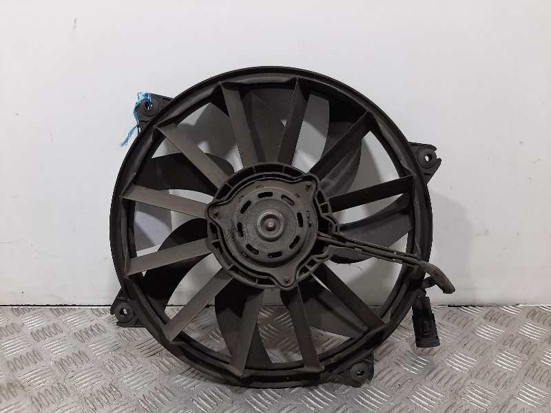 Recambio de electroventilador para citroën c4 berlina collection referencia OEM IAM 1049874716  