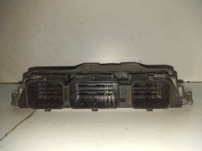 Recambio de centralita motor uce para peugeot 206 berlina xs clim referencia OEM IAM 0281011560 9659062180  Recambio de centralita motor uce para peugeot 206 berlina xs clim referencia OEM IAM 0281011560 9659062180