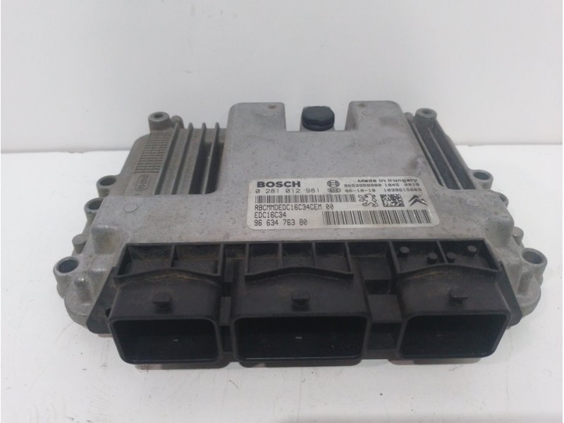 Recambio de centralita motor uce para citroën c4 picasso exclusive referencia OEM IAM  9663476380 0281012981