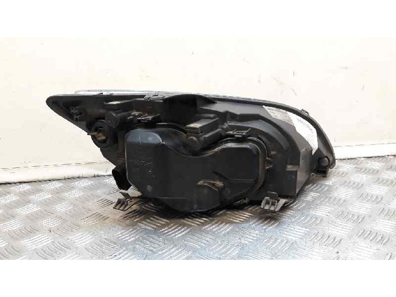 Recambio de faro izquierdo para ford focus berlina (cap) ambiente (d) referencia OEM IAM    Recambio de faro izquierdo para ford focus berlina (cap) ambiente (d) referencia OEM IAM
