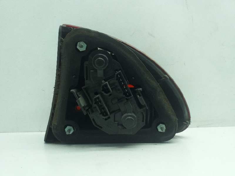 Recambio de piloto trasero izquierdo para seat leon (1m1) sport referencia OEM IAM 1M6945111   Recambio de piloto trasero izquierdo para seat leon (1m1) sport referencia OEM IAM 1M6945111