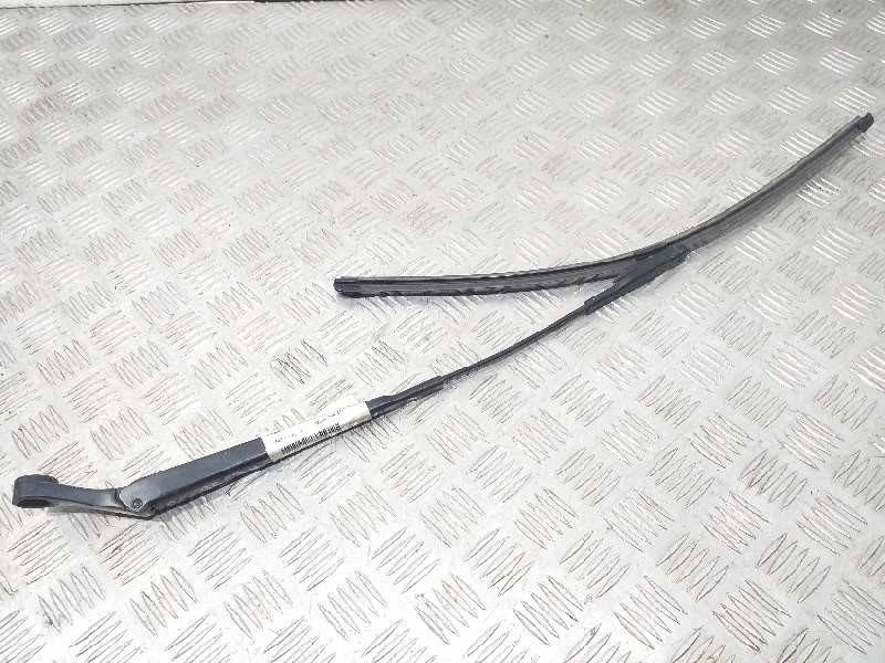 Recambio de brazo limpia delantero derecho para opel zafira b cosmo referencia OEM IAM 13145564  