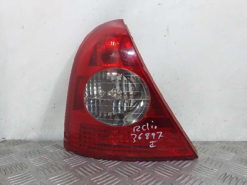 Recambio de piloto trasero izquierdo para renault clio ii symbol 1.5 dci expression referencia OEM IAM   