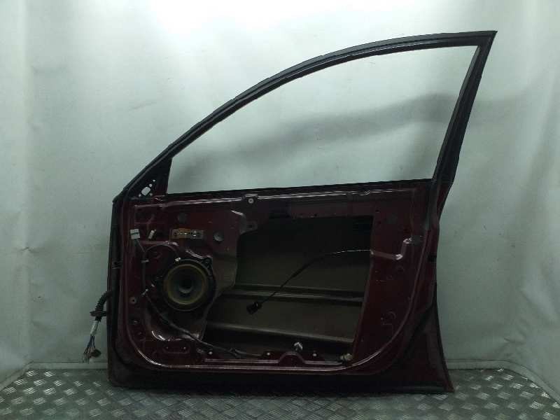 Recambio de puerta delantera derecha para nissan primera berlina (p12) acenta referencia OEM IAM 80100AV631 GRANATE 