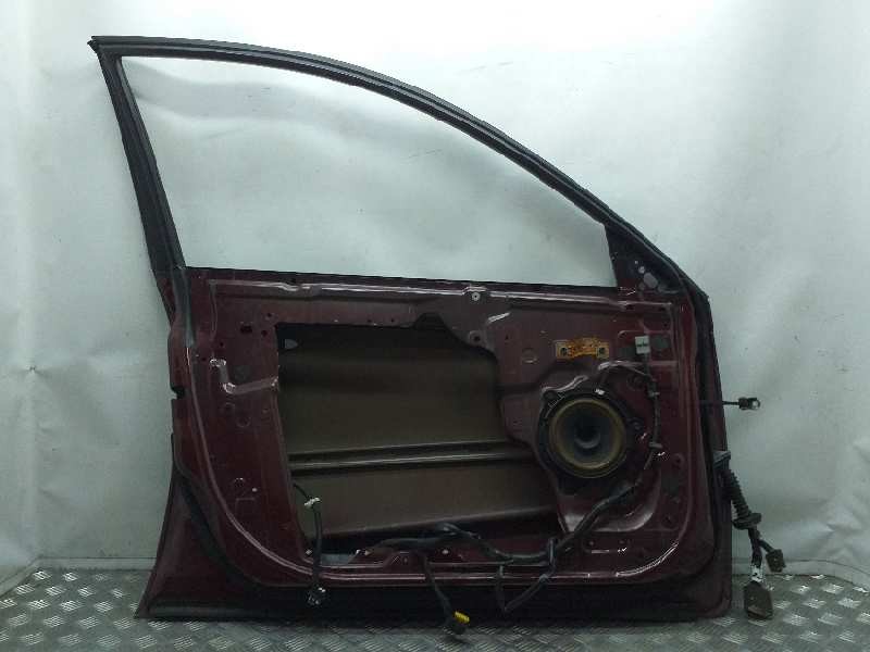 Recambio de puerta delantera izquierda para nissan primera berlina (p12) acenta referencia OEM IAM 80101AV631 GRANATE 