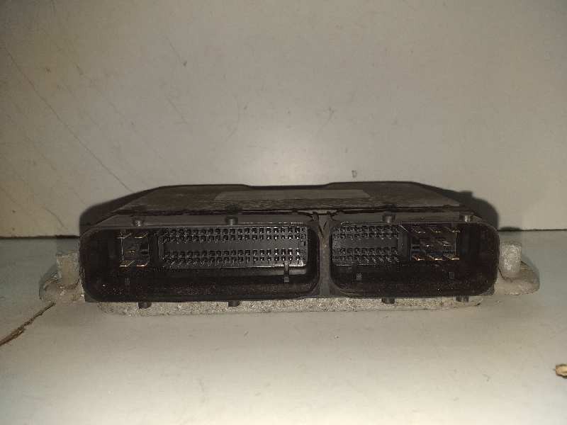 Recambio de centralita motor uce para skoda octavia berlina (1u2) ambiente referencia OEM IAM 0281010380 038906012CL 