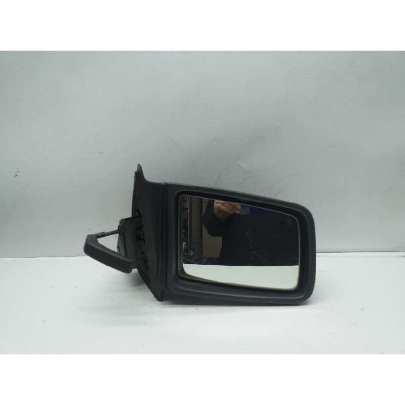 Recambio de retrovisor derecho para opel kadett e gl berlina referencia OEM IAM  MANUAL NEGRO