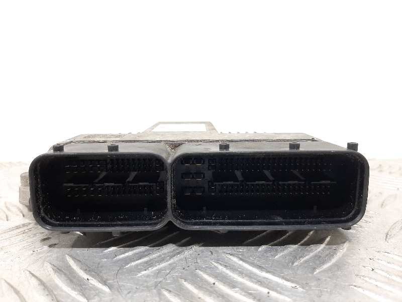 Recambio de centralita motor uce para opel corsa c silverline referencia OEM IAM 55196352  