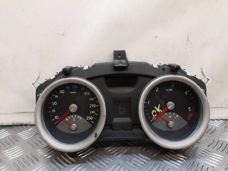 Recambio de cuadro instrumentos para renault megane ii classic berlina confort expression referencia OEM IAM 8200399695  