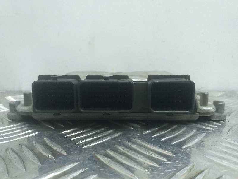 Recambio de centralita motor uce para peugeot 307 (s1) xs referencia OEM IAM 0281011081 9647472780 