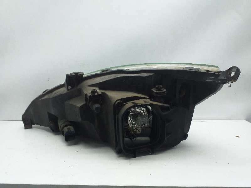 Recambio de faro derecho para ford focus berlina (cak) ambiente referencia OEM IAM   