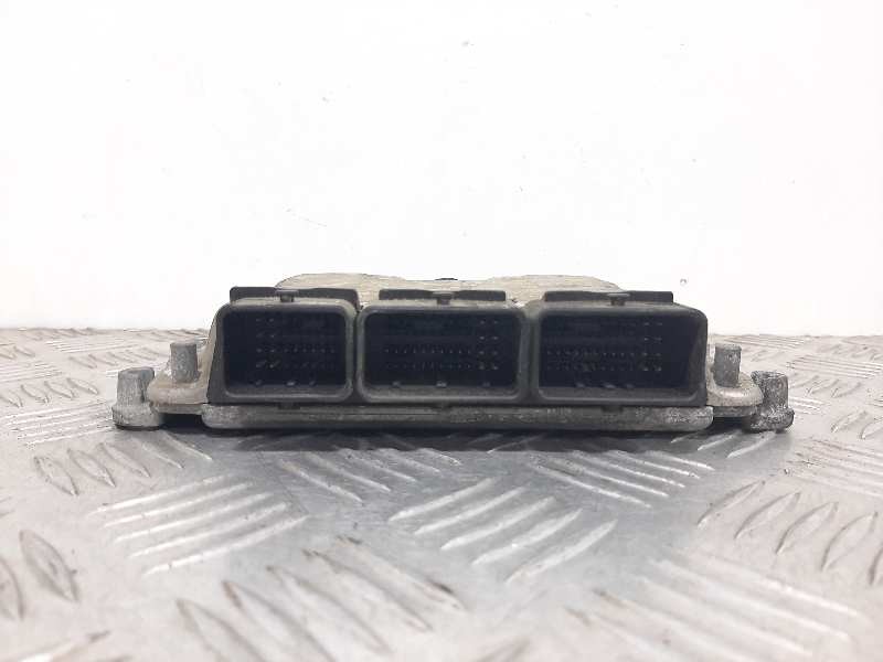 Recambio de centralita motor uce para renault laguna ii (bg0) authentique referencia OEM IAM 0281011101 8200095416 