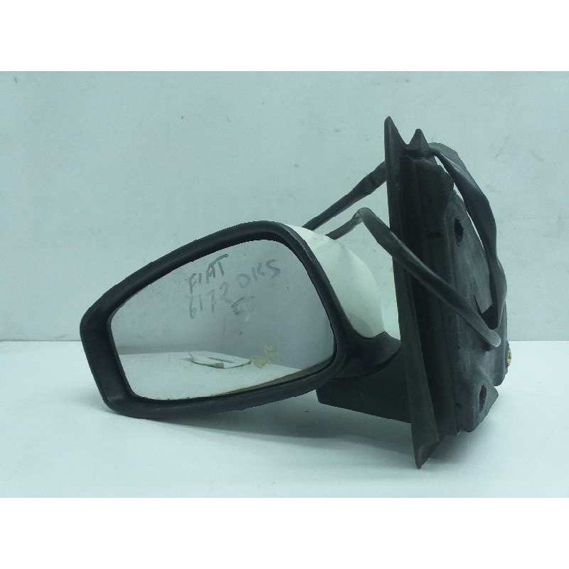 Recambio de retrovisor izquierdo para fiat stilo (192) 1.6 16v referencia OEM IAM 0735335234  