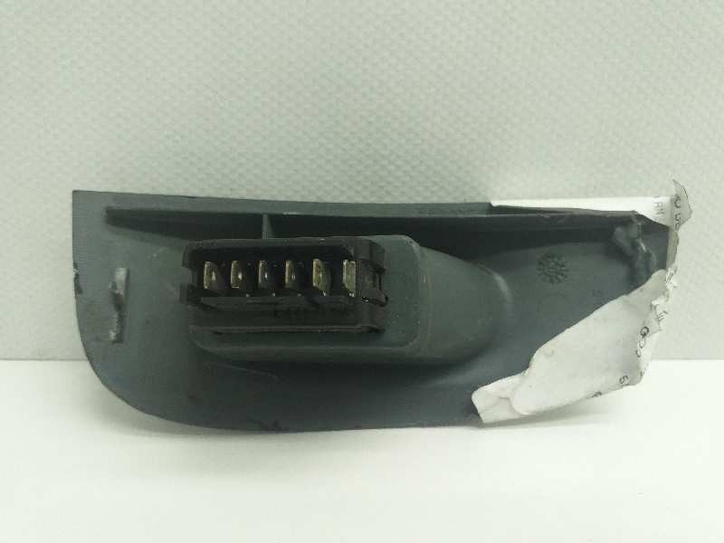 Recambio de mando elevalunas delantero derecho para renault megane i classic (la0) 1.9 d rn referencia OEM IAM   