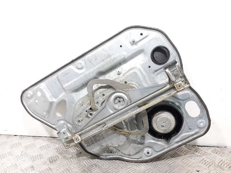 Recambio de elevalunas trasero derecho para volvo v50 familiar 2.0 d momentum referencia OEM IAM 8679083  