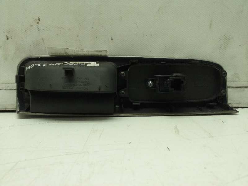 Recambio de mando elevalunas delantero derecho para volvo v50 familiar 2.0 d momentum referencia OEM IAM   