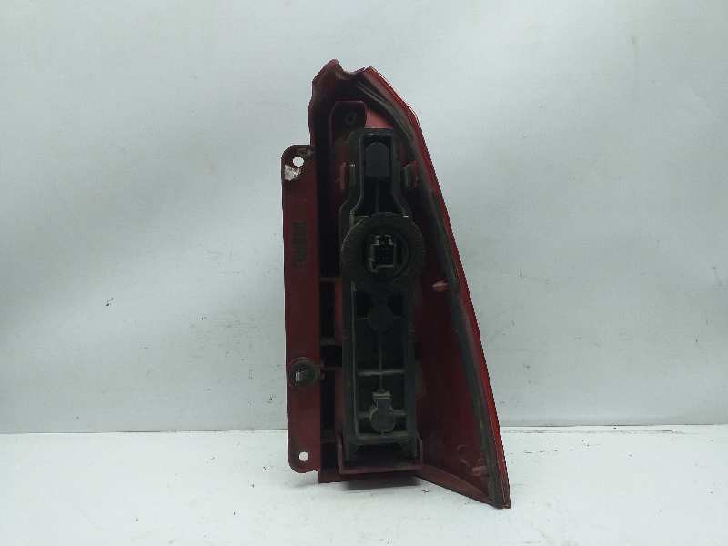 Recambio de piloto trasero izquierdo para ford focus turnier (cak) ghia referencia OEM IAM    Recambio de piloto trasero izquierdo para ford focus turnier (cak) ghia referencia OEM IAM