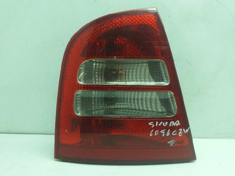 Recambio de piloto trasero izquierdo para skoda octavia berlina (1u2) tour referencia OEM IAM 1U6945111C   Recambio de piloto trasero izquierdo para skoda octavia berlina (1u2) tour referencia OEM IAM 1U6945111C