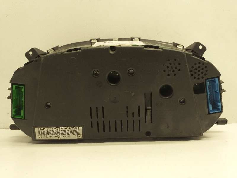 Recambio de cuadro instrumentos para skoda octavia berlina (1u2) tour referencia OEM IAM    Recambio de cuadro instrumentos para skoda octavia berlina (1u2) tour referencia OEM IAM